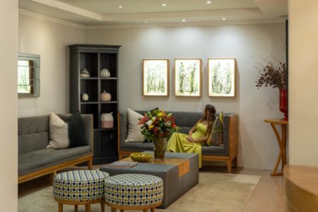 Cape Town Hollow – Reception Lounge