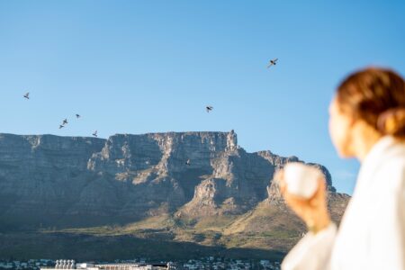 Cape Town Hollow – Mountain Facing Room Views
