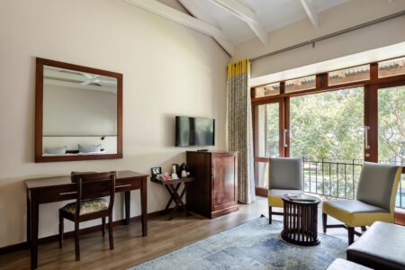 Casterbridge Hollow Deluxe Room 4