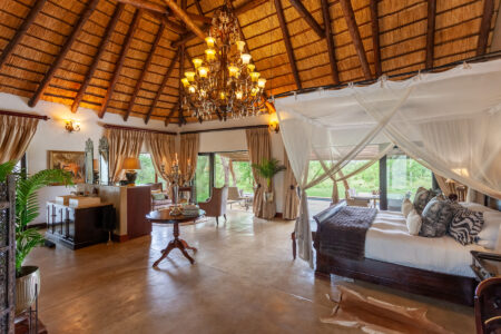 Kings Camp Honeymoon Suite 1