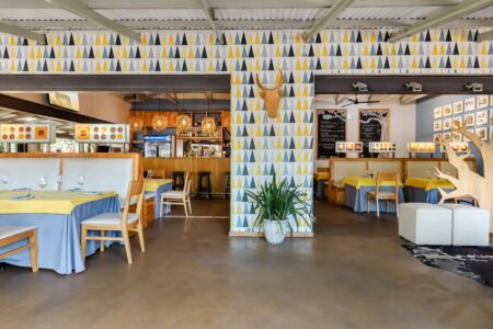 Kuka Cafe Interior 5
