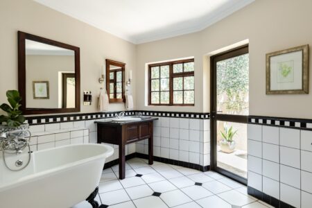 Perrys Bridge Accommodation Family Suite 5