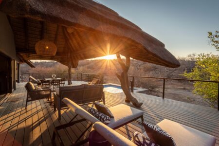Tuningi – Family Pool Deck