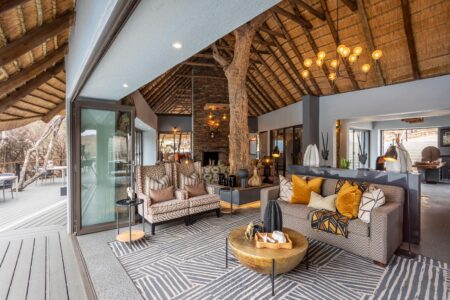 Tuningi – Lodge Interior