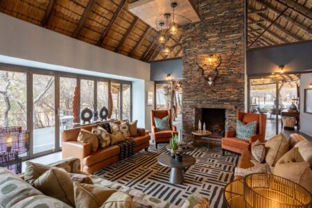 Tuningi – Lodge Interior Lounge